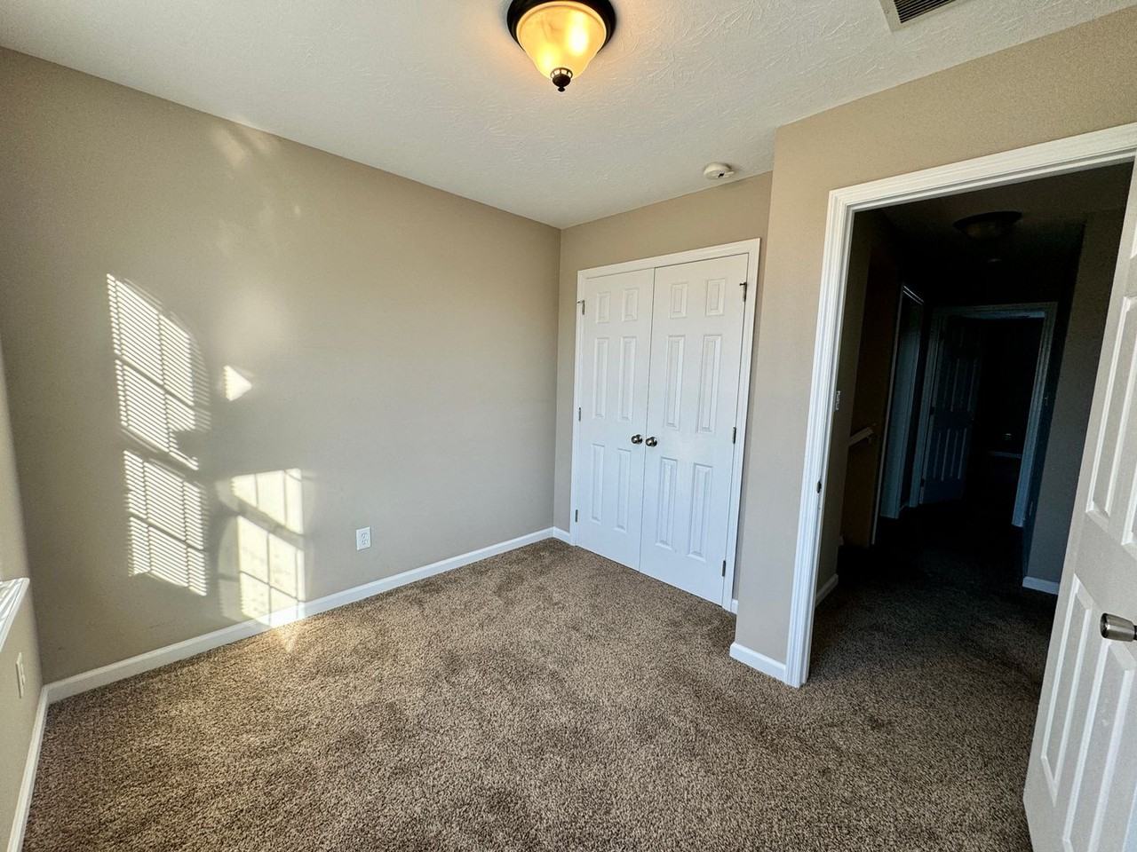 205 Ellis Park - Photo 7 of 13