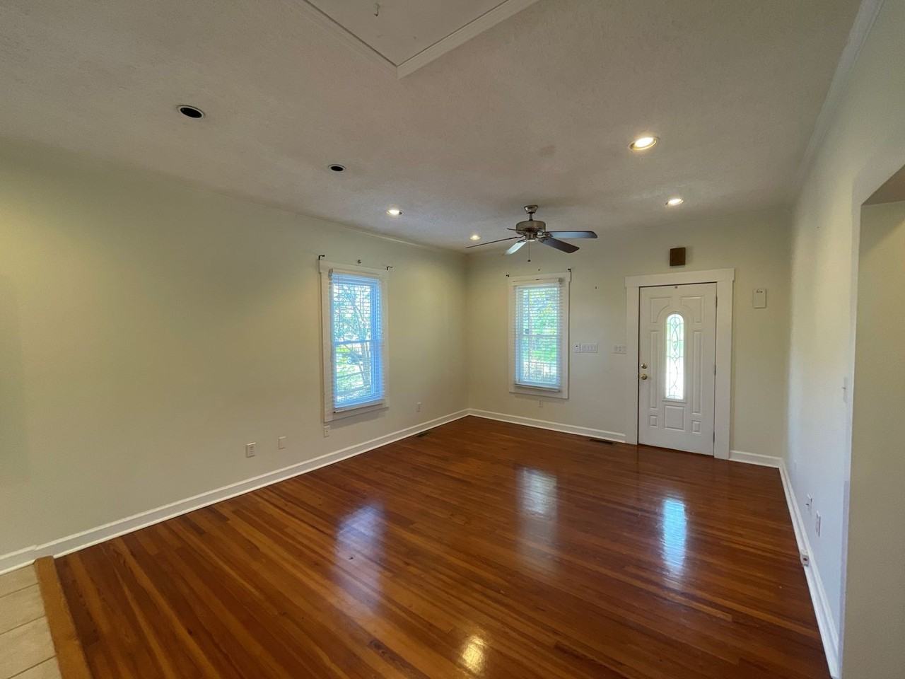 199 Front St - Photo 2 of 11