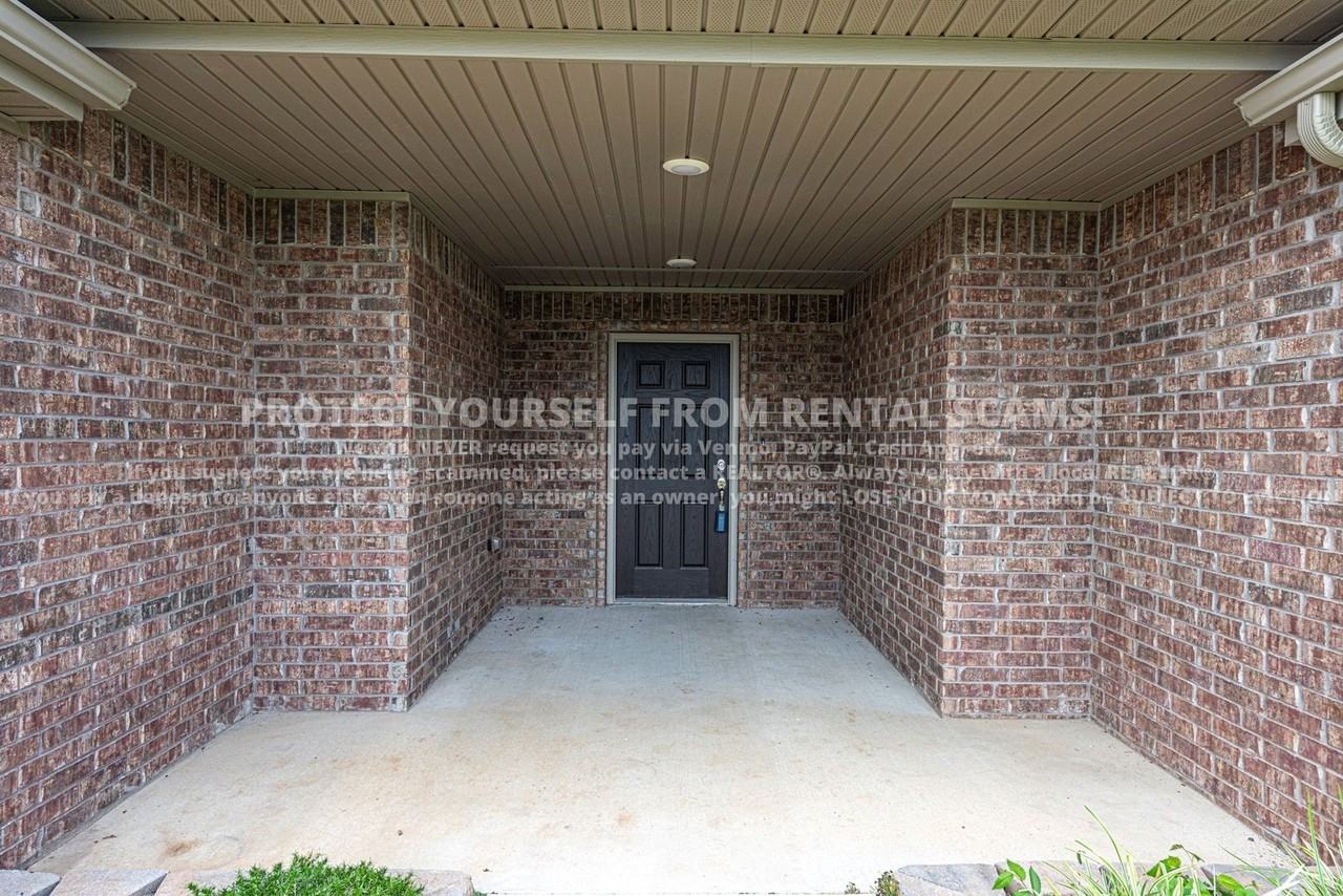 4358 W Barhem Dr - Photo 3 of 19