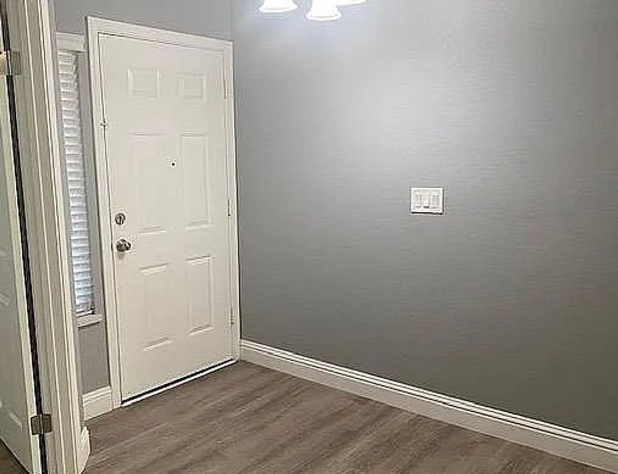 820 Teton Ln - Photo 2 of 14