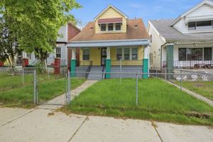 featured image of 5045 Fairview St
