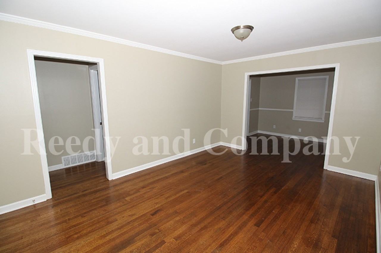 4123 Rhodes Ave - Photo 3 of 42