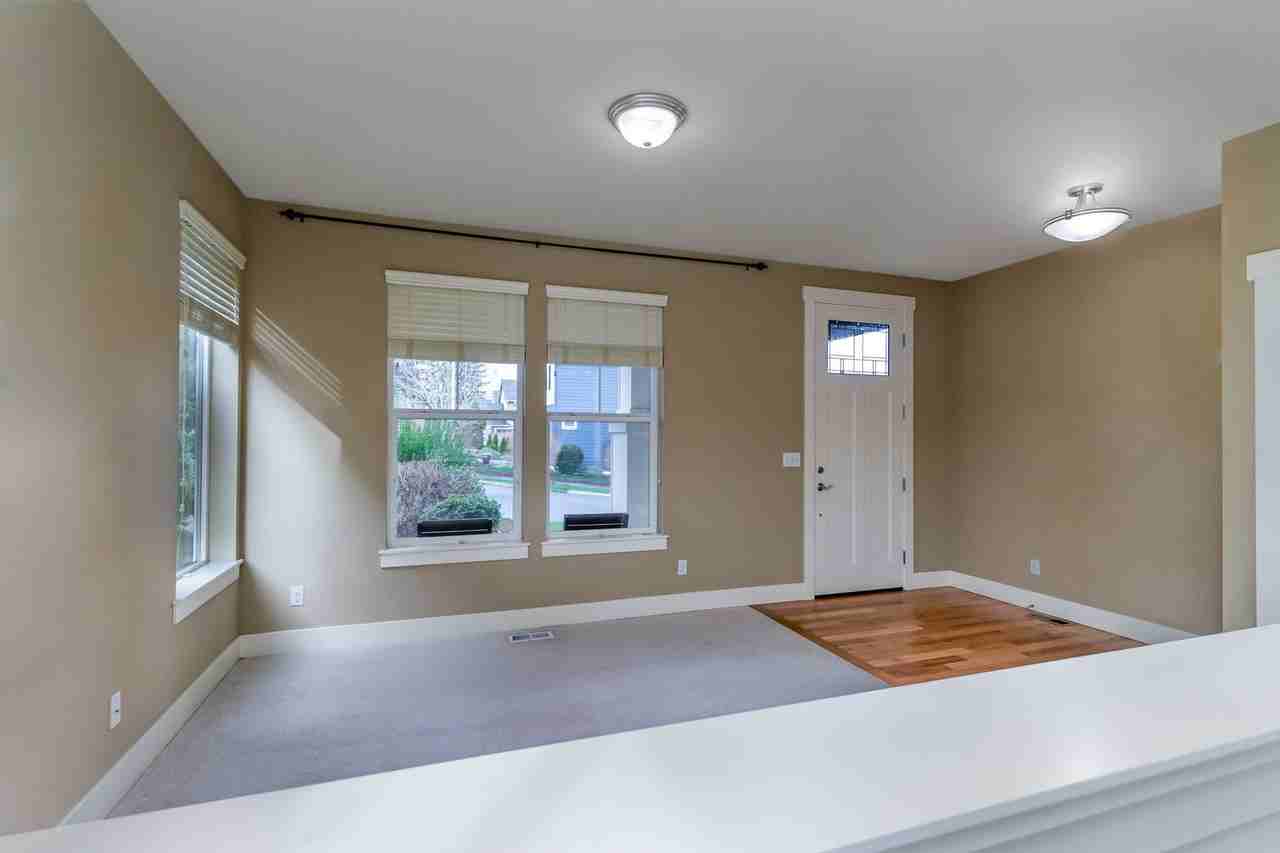 722 201st Pl Sw - Photo 3 of 24