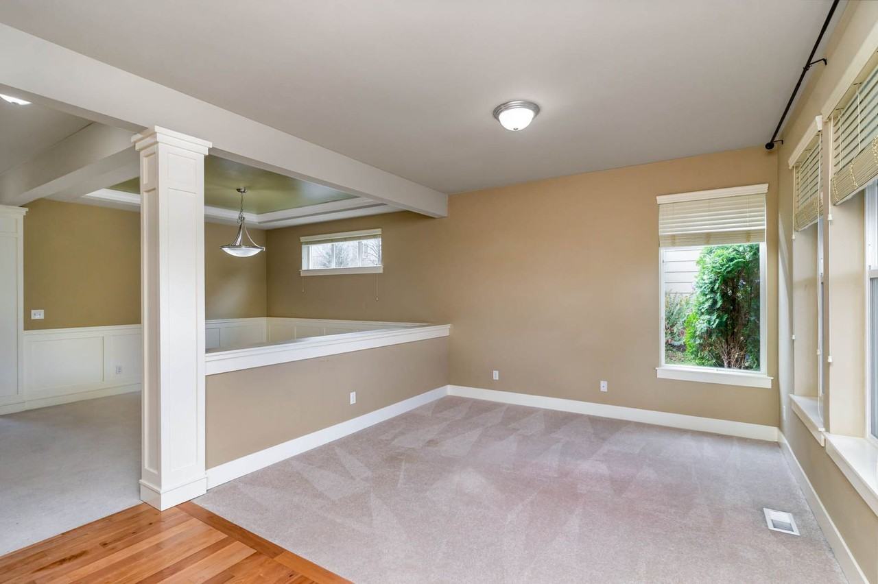722 201st Pl Sw - Photo 5 of 24