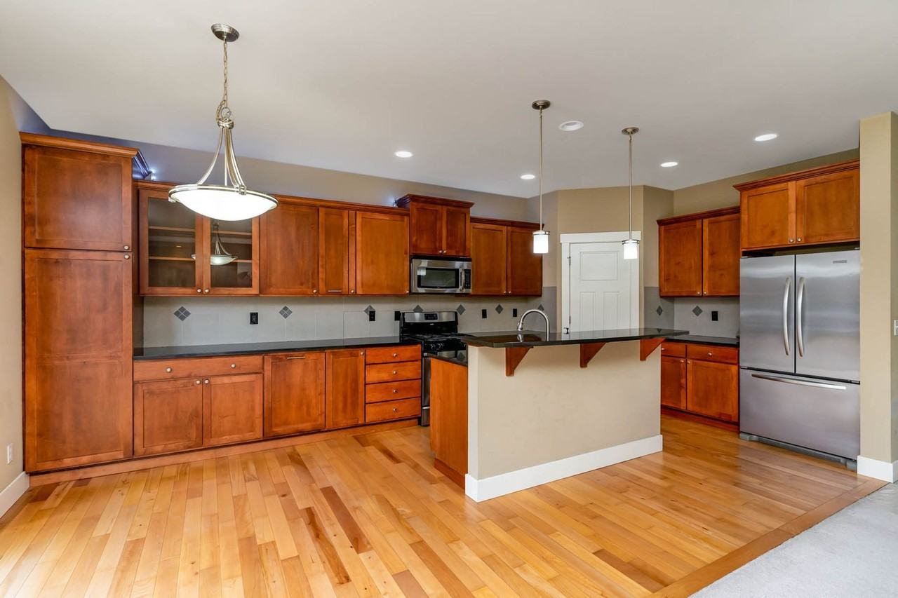 722 201st Pl Sw - Photo 6 of 24