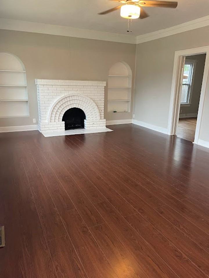 510 E Logan Ave - Photo 3 of 35