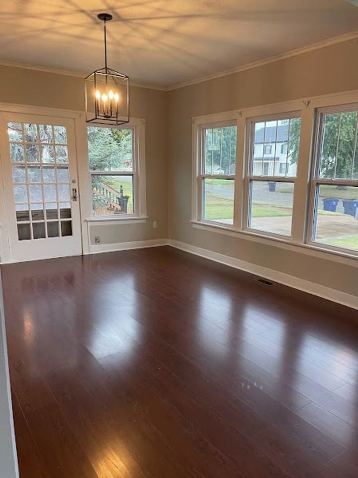510 E Logan Ave - Photo 6 of 35