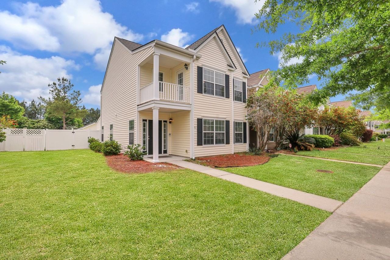 51 Fairgreen St - Photo 2 of 42