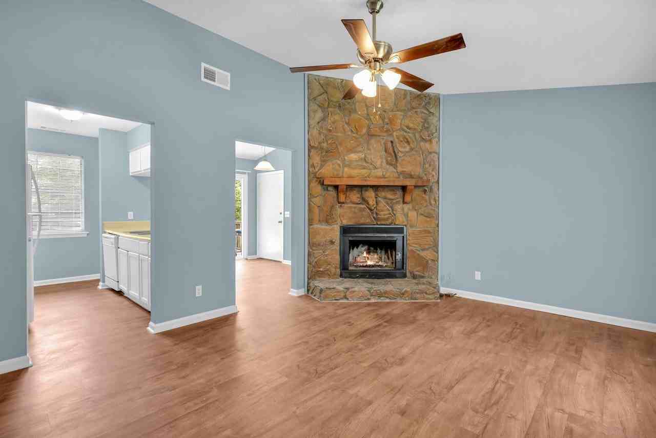 120 Stockbridge Dr - Photo 5 of 23