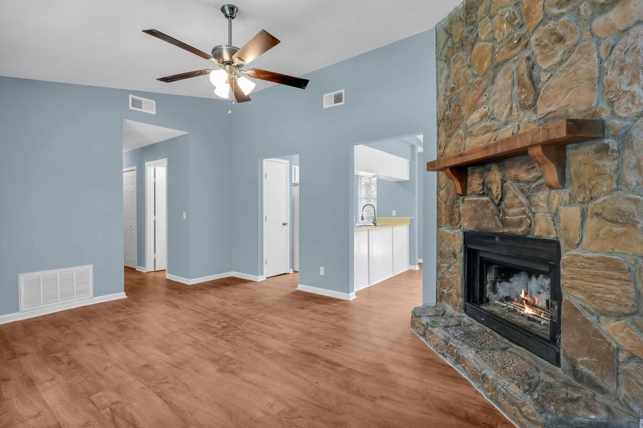 120 Stockbridge Dr - Photo 6 of 23