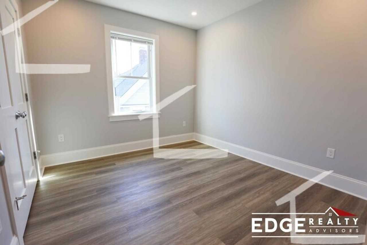 80 N Beacon St - Photo 6 of 9
