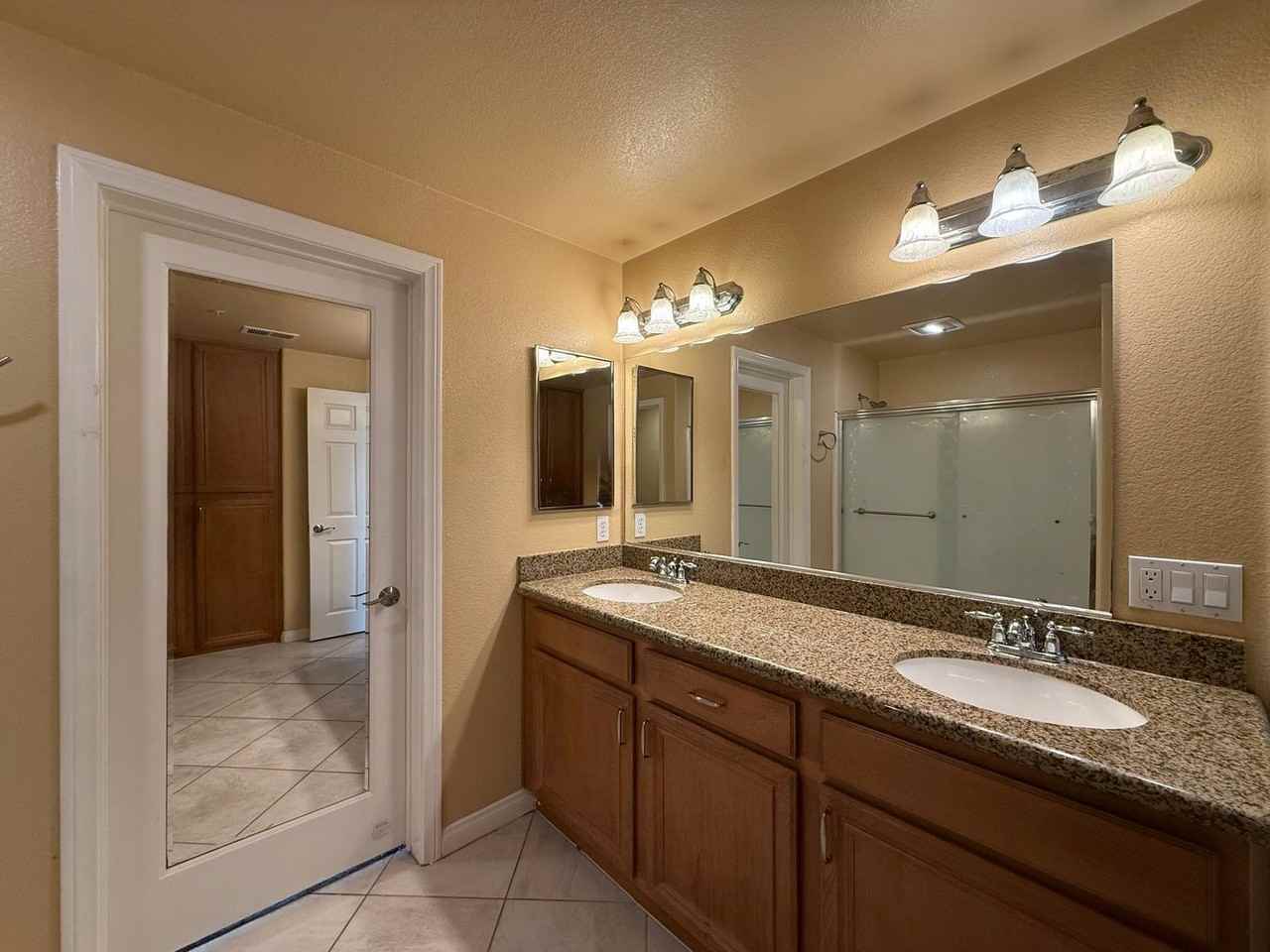 13069 Evening Creek Dr S #59 - Photo 5 of 23