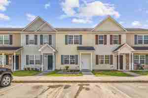 featured image of 1004 Banister Loop