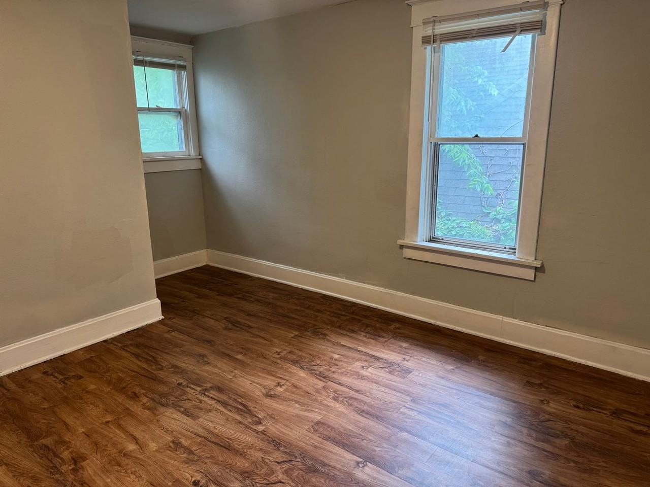 2219 S 10th St - Photo 5 of 7