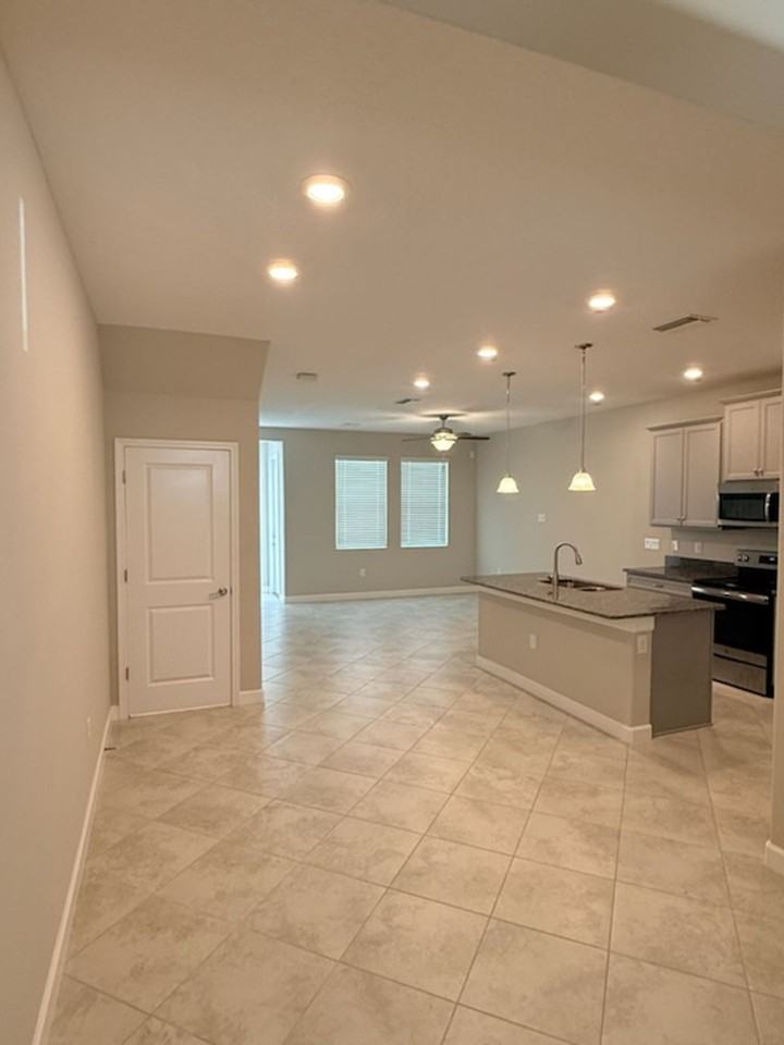 18873 Noble Caspian Dr - Photo 5 of 31