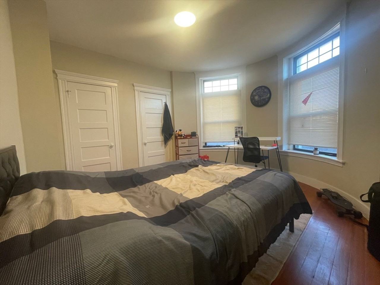 1914 Beacon St - Photo 6 of 13