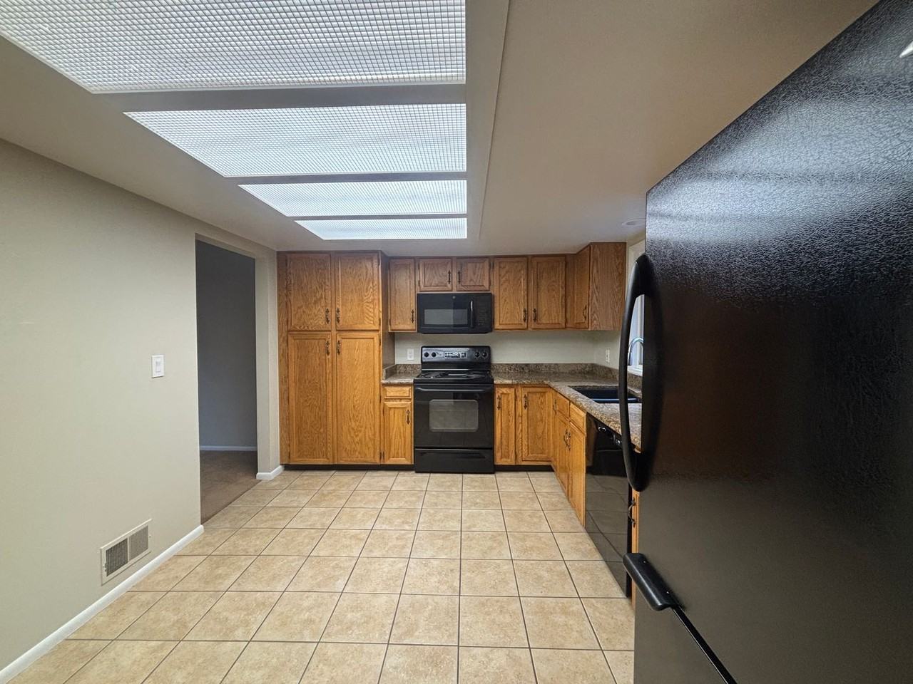 179 Xenon St - Photo 7 of 22