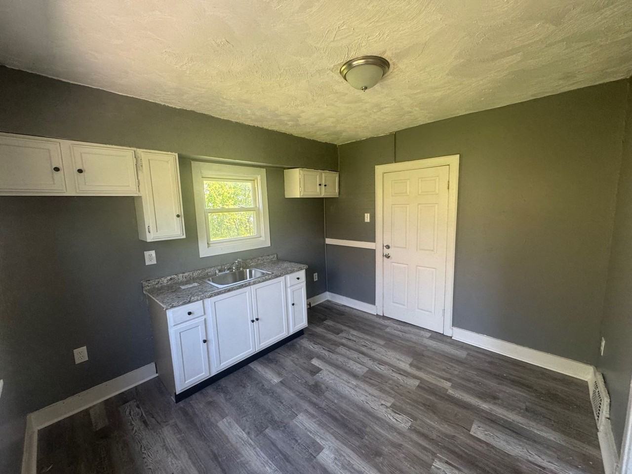 11115 Notre Dame Ave - Photo 7 of 18
