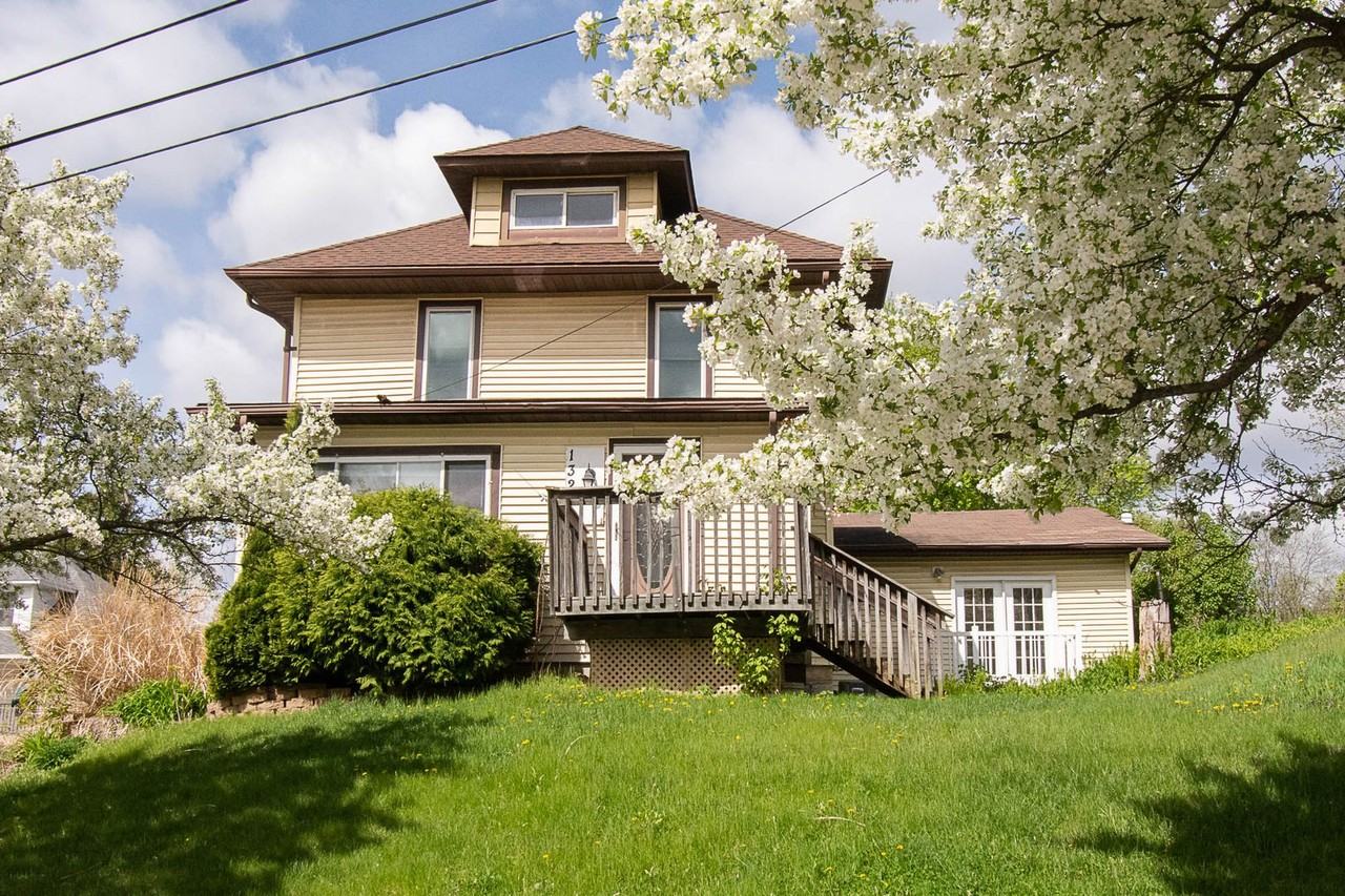 1321 3rd Ave Nw - Photo 2 of 28