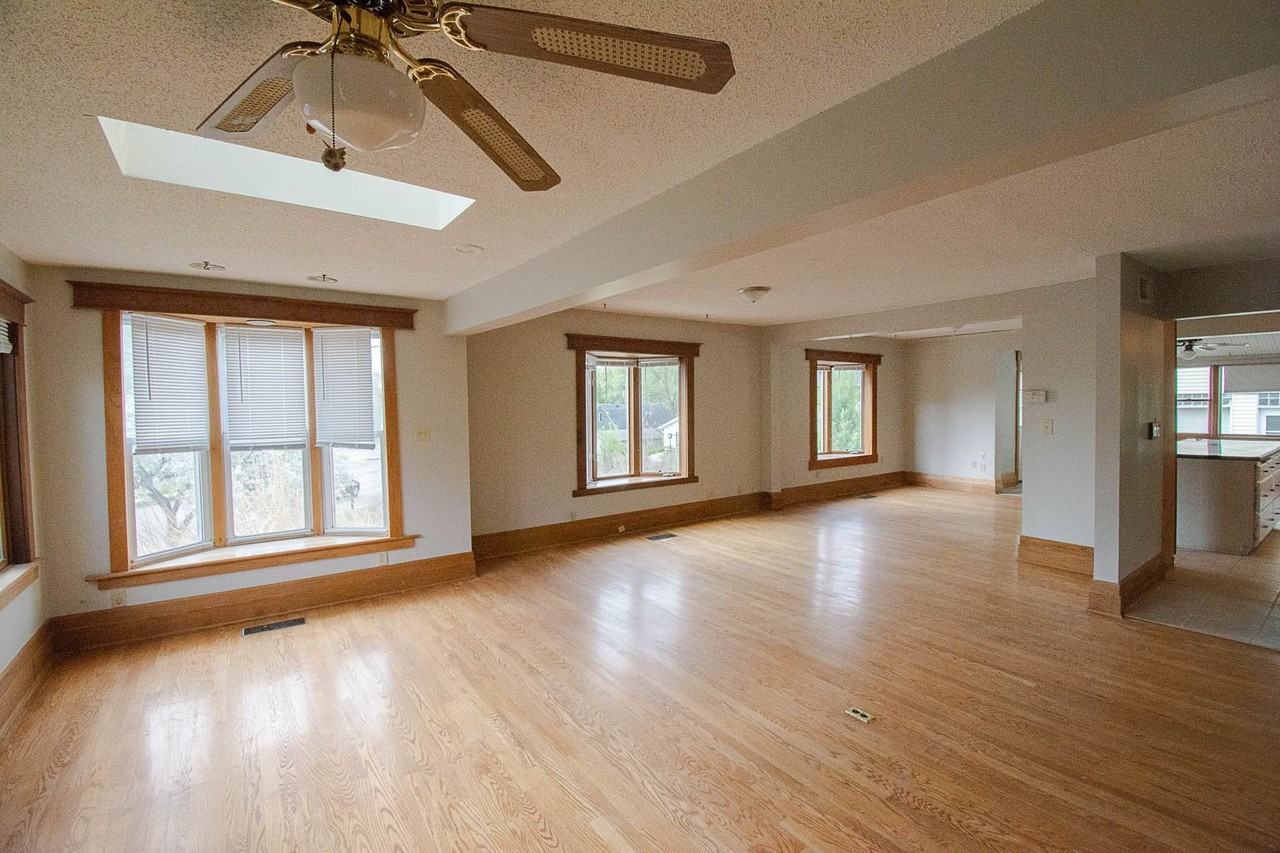 1321 3rd Ave Nw - Photo 4 of 28
