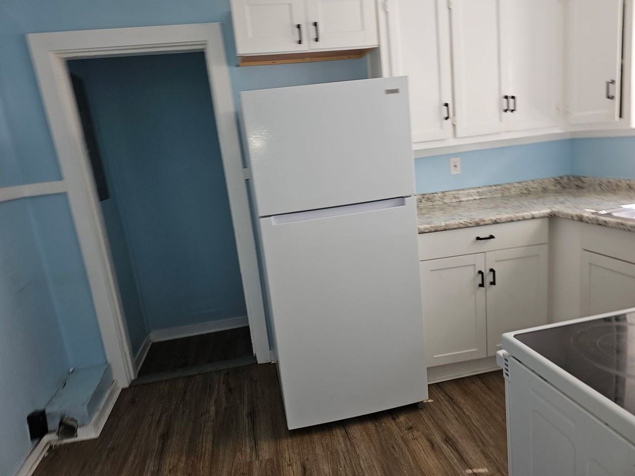 1816 Kenmore Dr - Photo 2 of 6