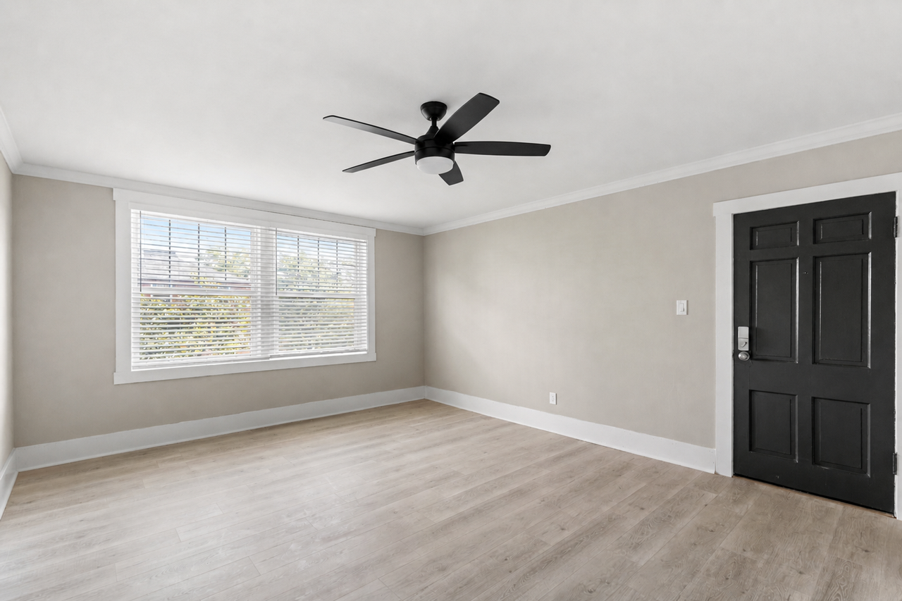 7556 Byron Pl - Photo 6 of 14