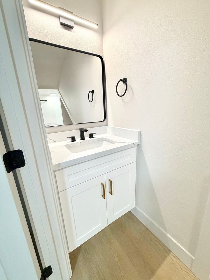 Charming Nordic Peaks Apartments in the Heart of Snoqualmie - Photo 5 of 10
