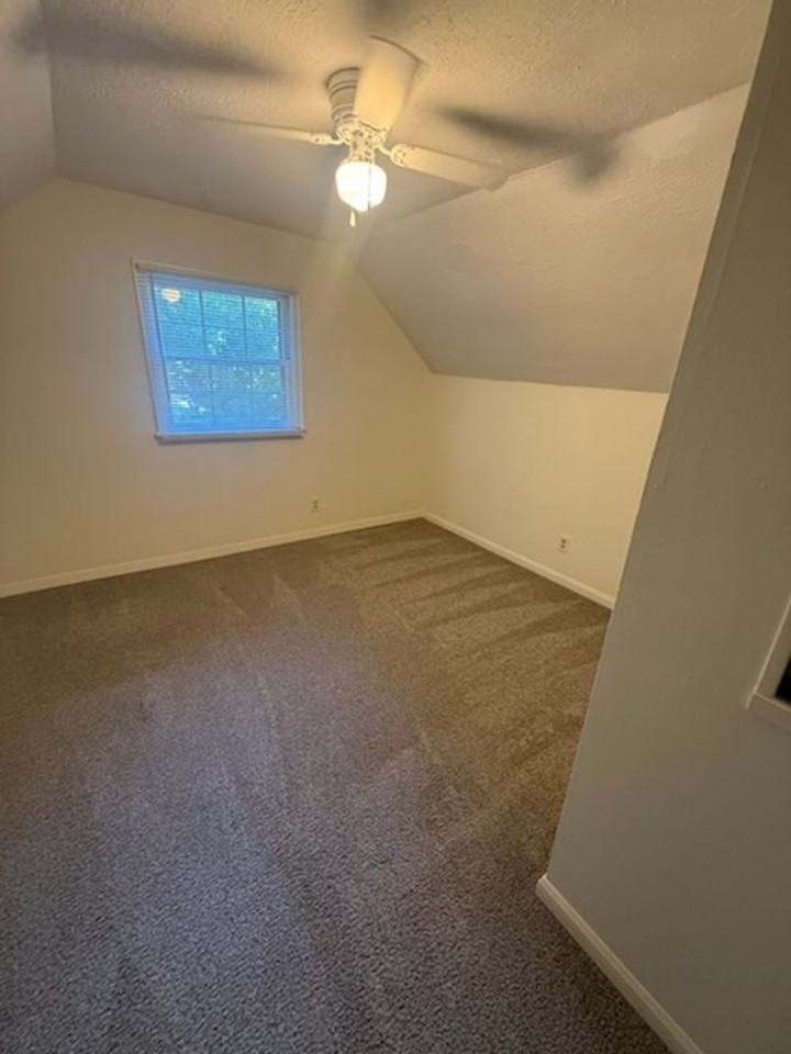 1326 Spanish Dr - Photo 4 of 8
