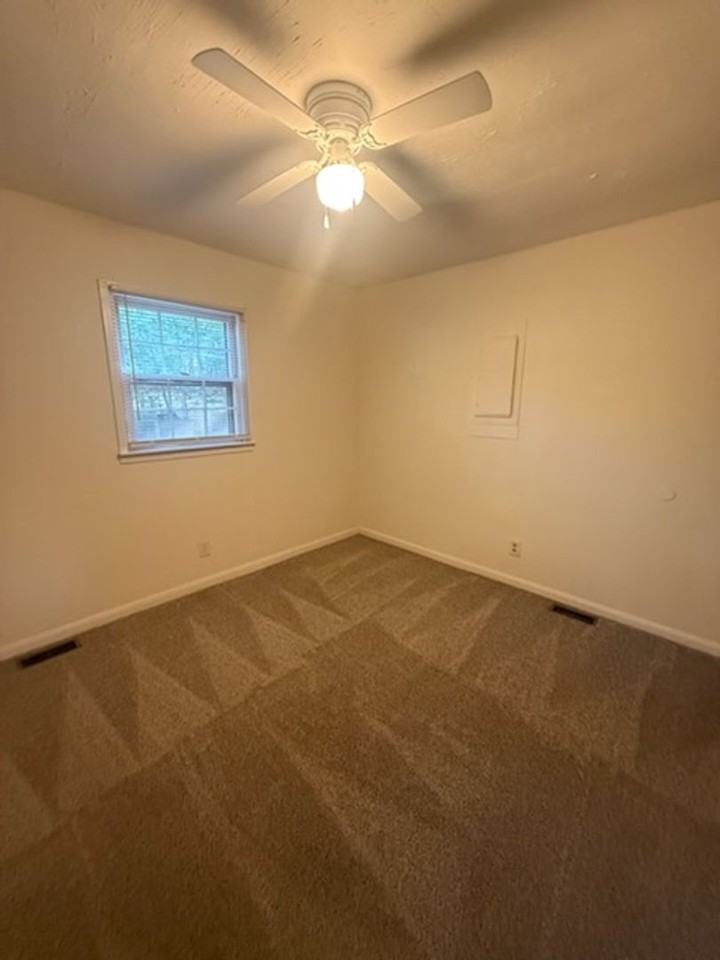 1326 Spanish Dr - Photo 6 of 8