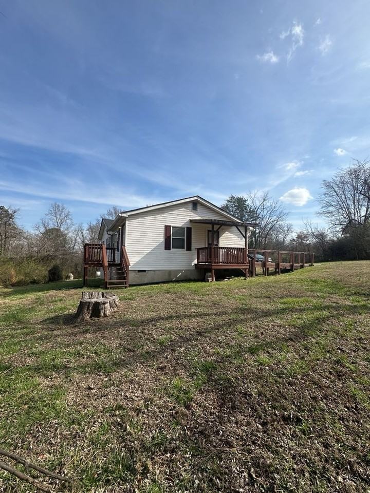 5505 Moody Sawyer Rd - Photo 2 of 8