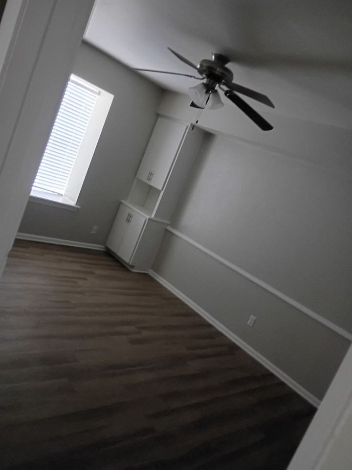 The Sterling - Photo 3 of 6