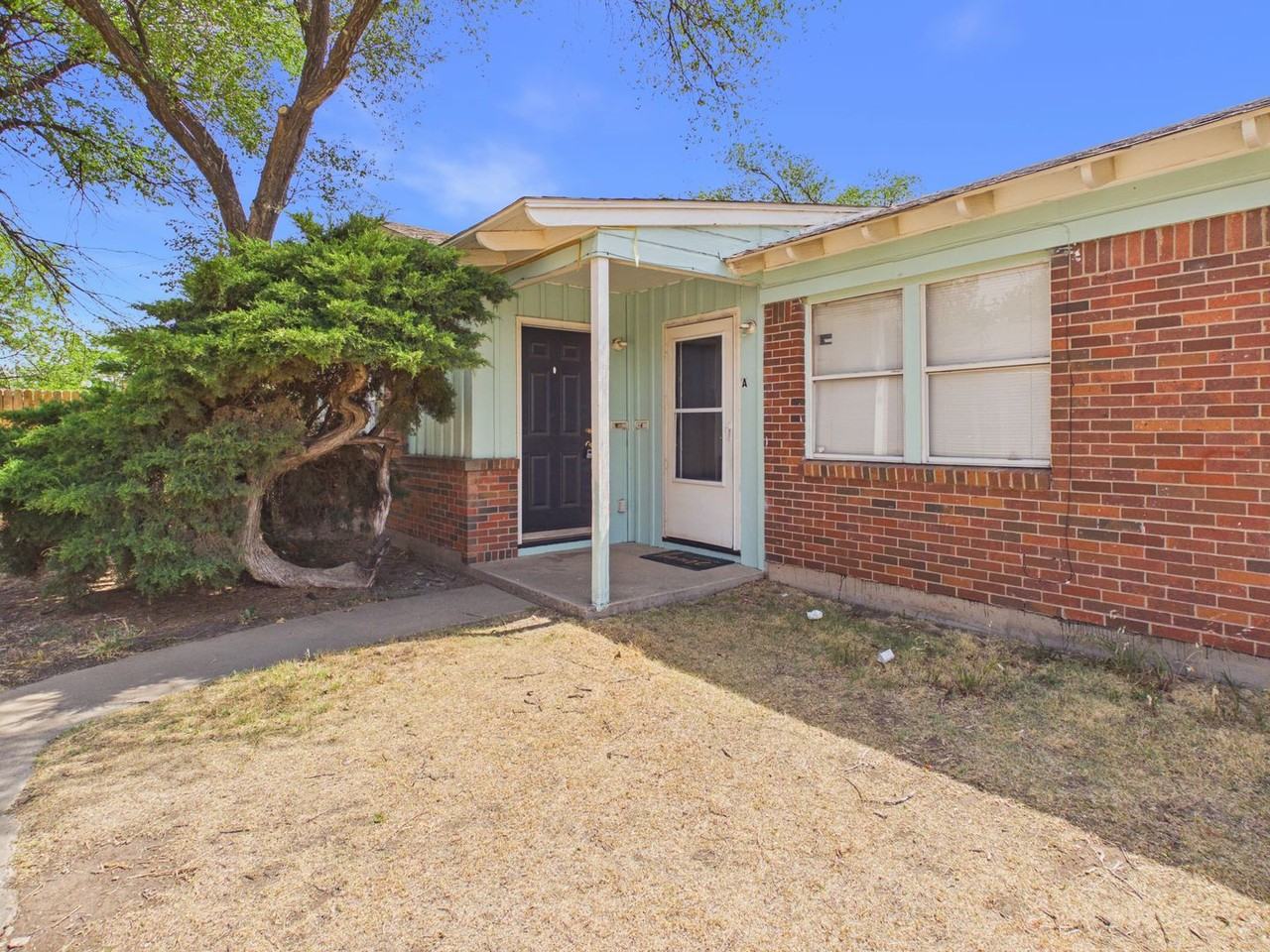 3002 Westhaven Dr #B - Photo 3 of 3