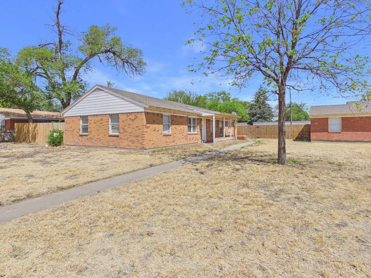 3010 Westhaven Dr #A - Photo 2 of 3