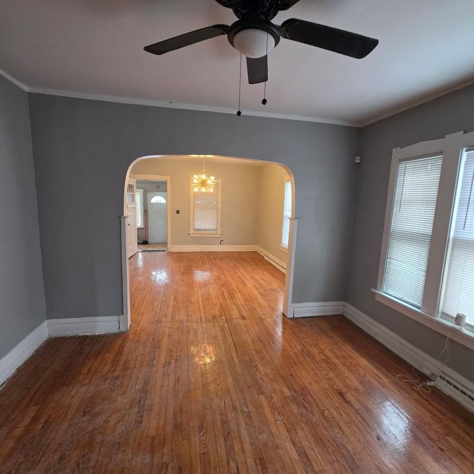 3844 Virginia St - Photo 2 of 13