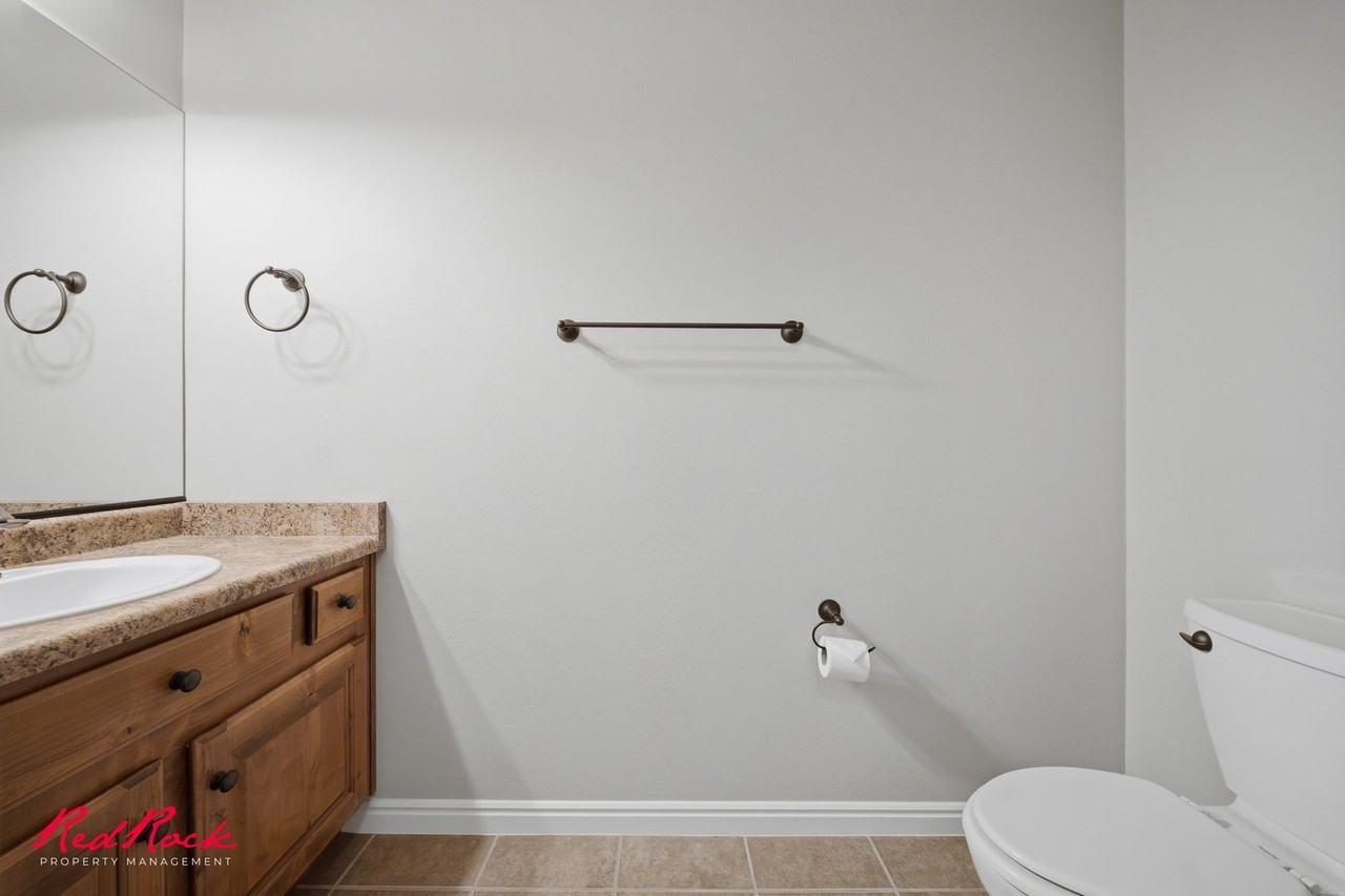 2422 S River Rd #5 - Photo 5 of 26