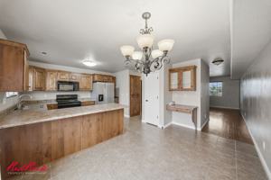 featured image of 2422 S River Rd #5