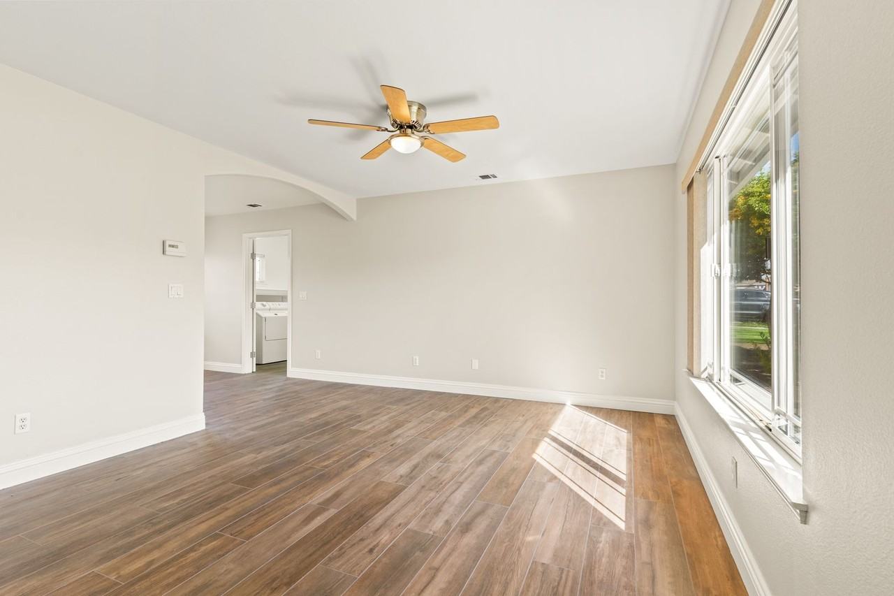 29189 Lassen St - Photo 6 of 22