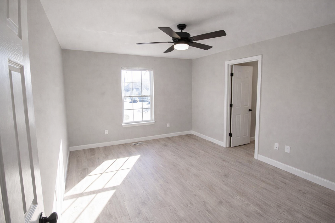 5000 Derby Ridge Dr #502 - Photo 4 of 16