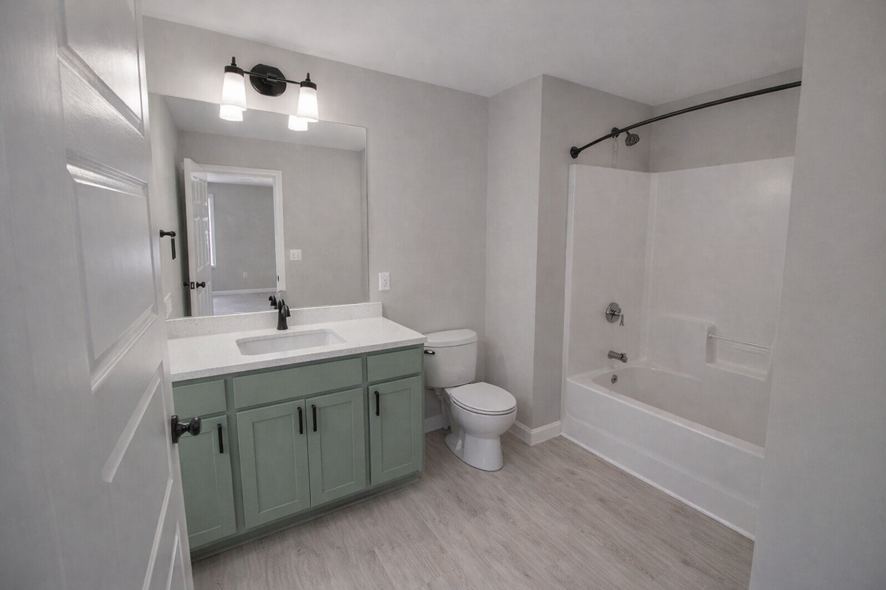 5000 Derby Ridge Dr #503 - Photo 4 of 16