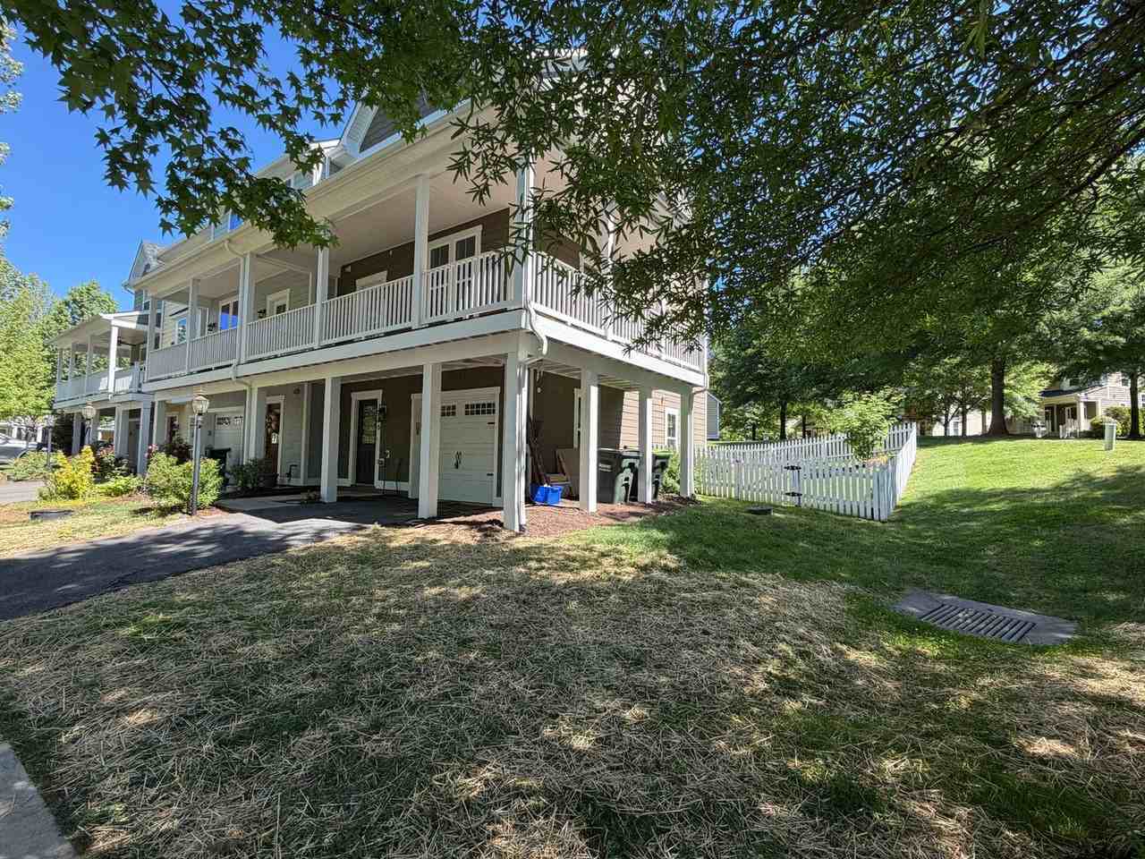 1686 Wickham Way - Photo 3 of 44