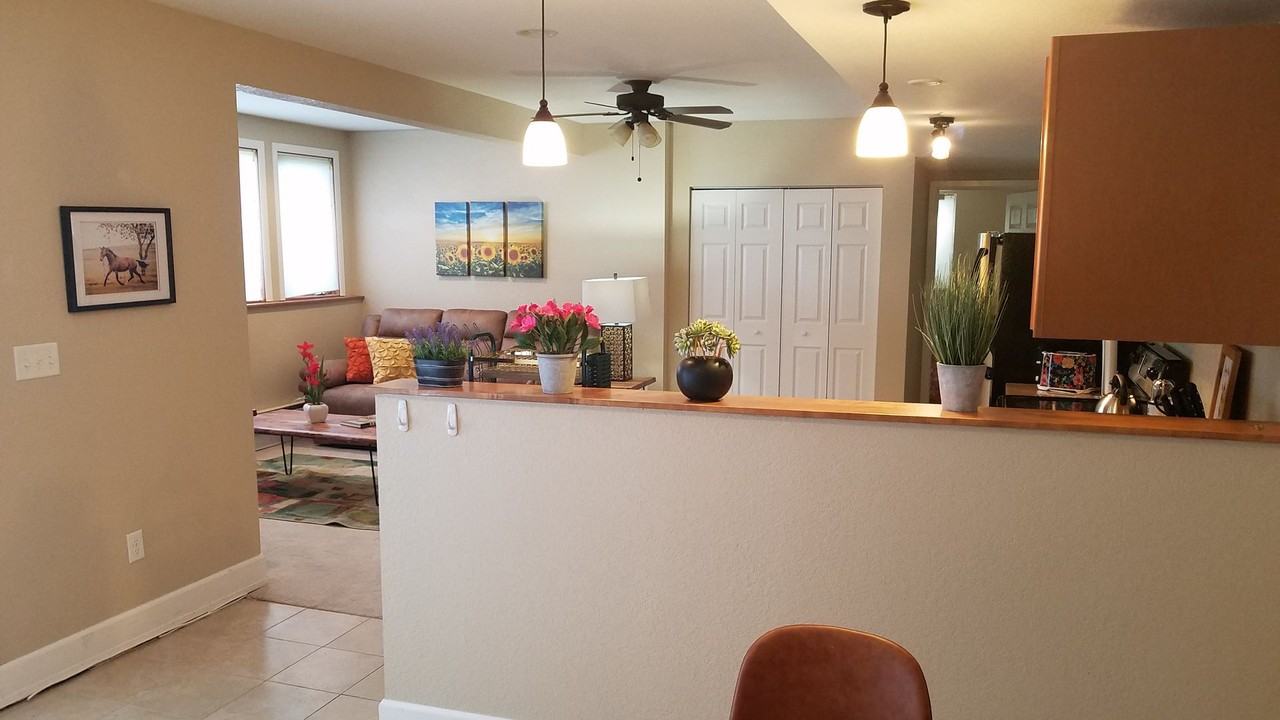 578 Brainard Cir #1 - Photo 3 of 10