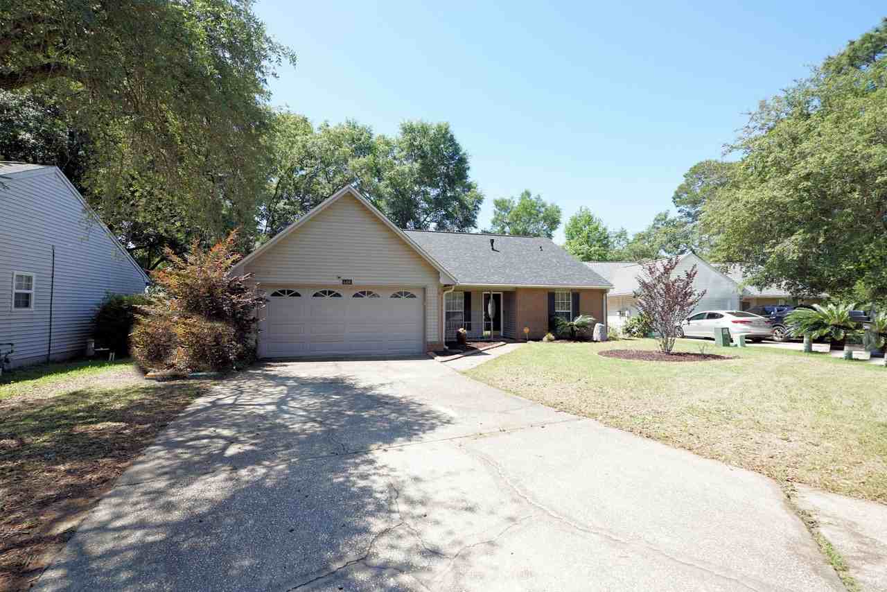4496 Parkwood Ln W - Photo 2 of 33