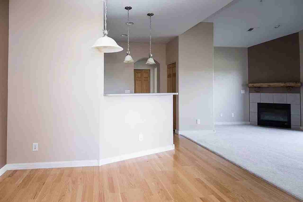 5220 Boardwalk Dr #F33 - Photo 4 of 20