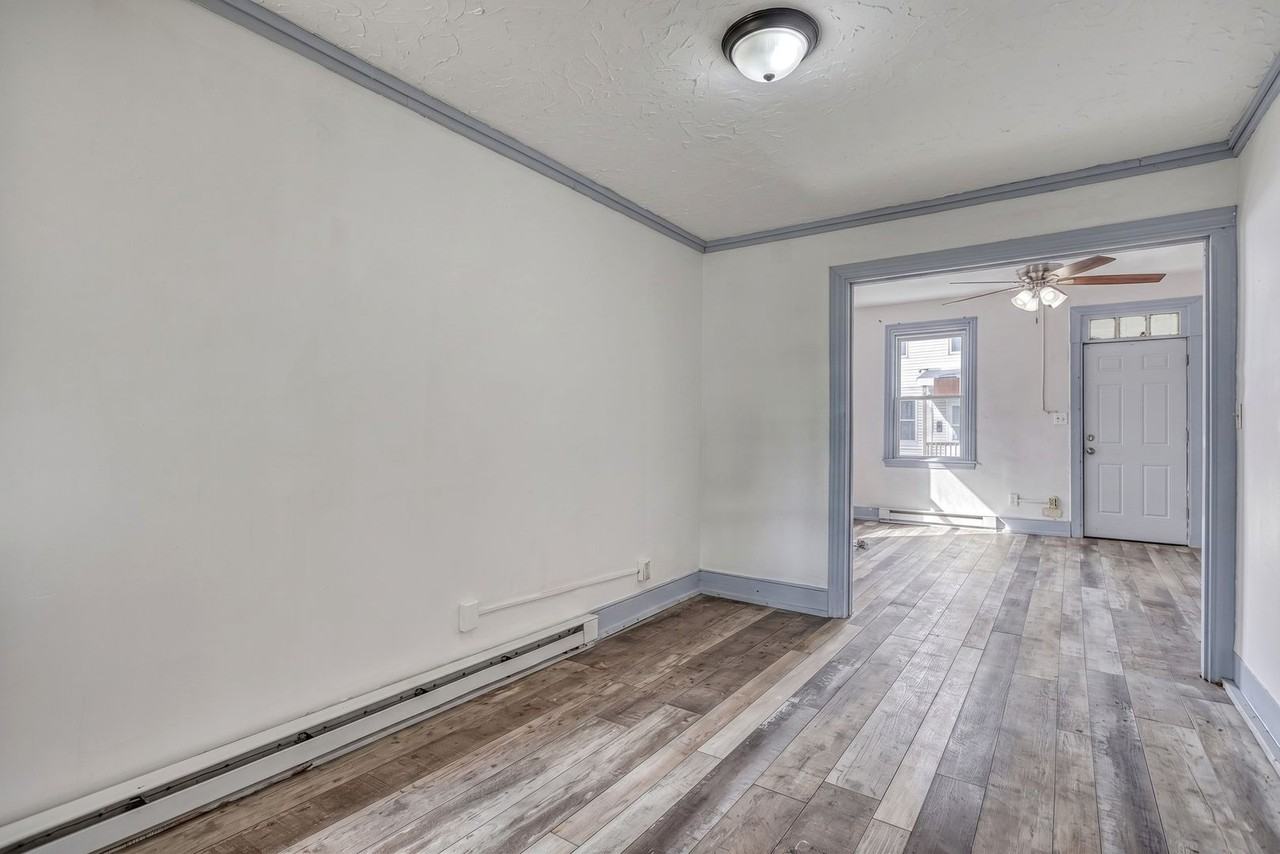 1251 Bailey St - Photo 7 of 19