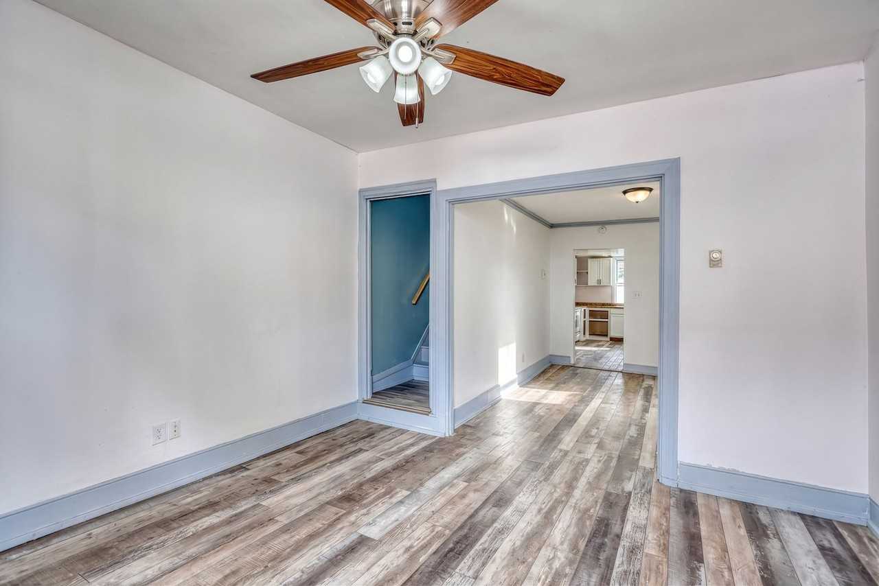 1251 Bailey St - Photo 7 of 18