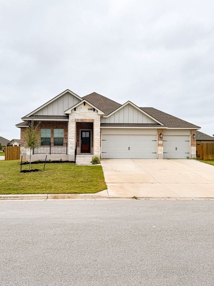 5886 Copano Loop - Photo 2 of 4