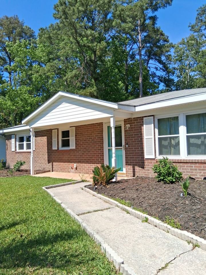 4070 Long Line Ln - Photo 3 of 7