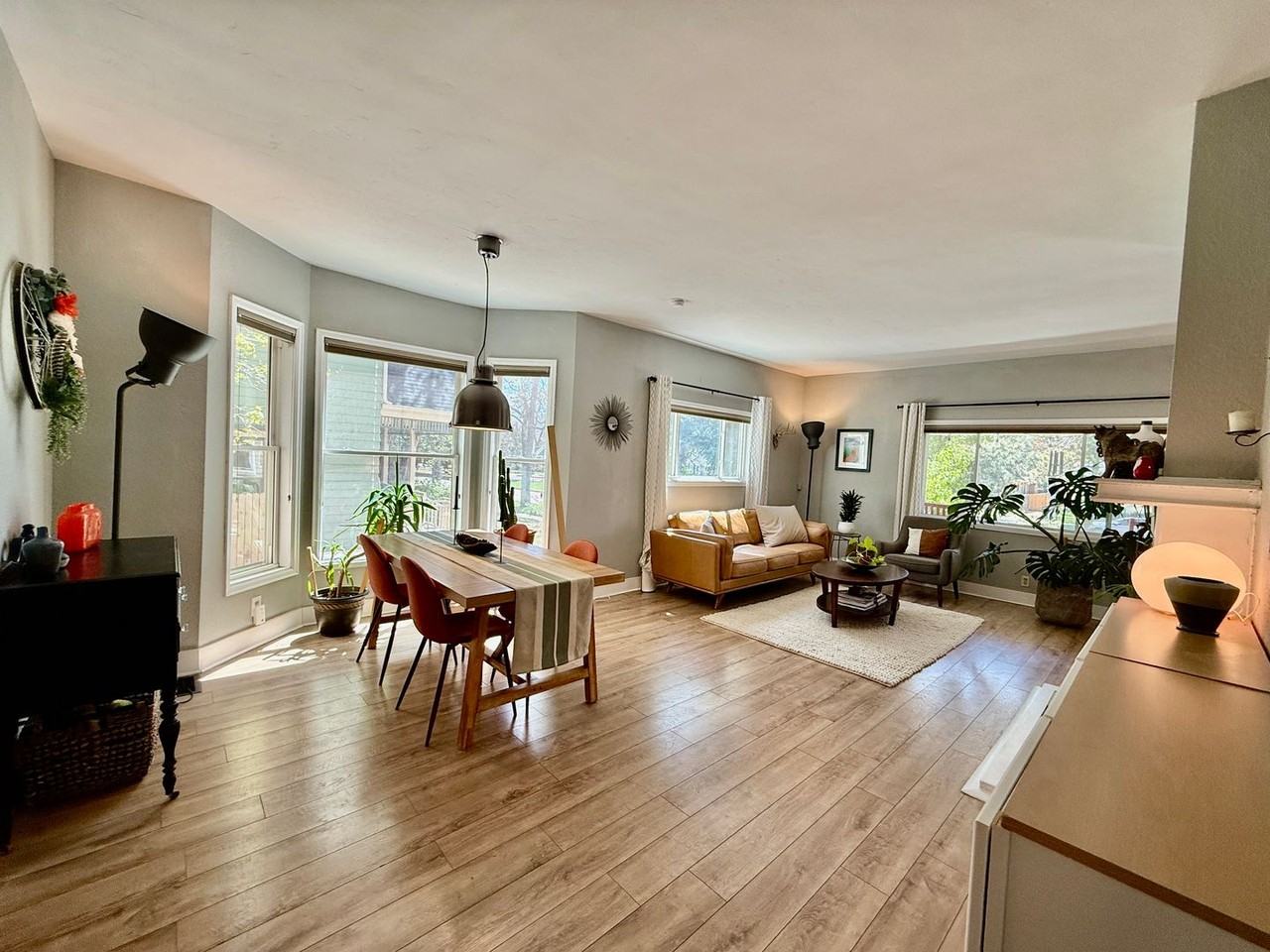 1343 N Wahsatch Ave - Photo 4 of 34