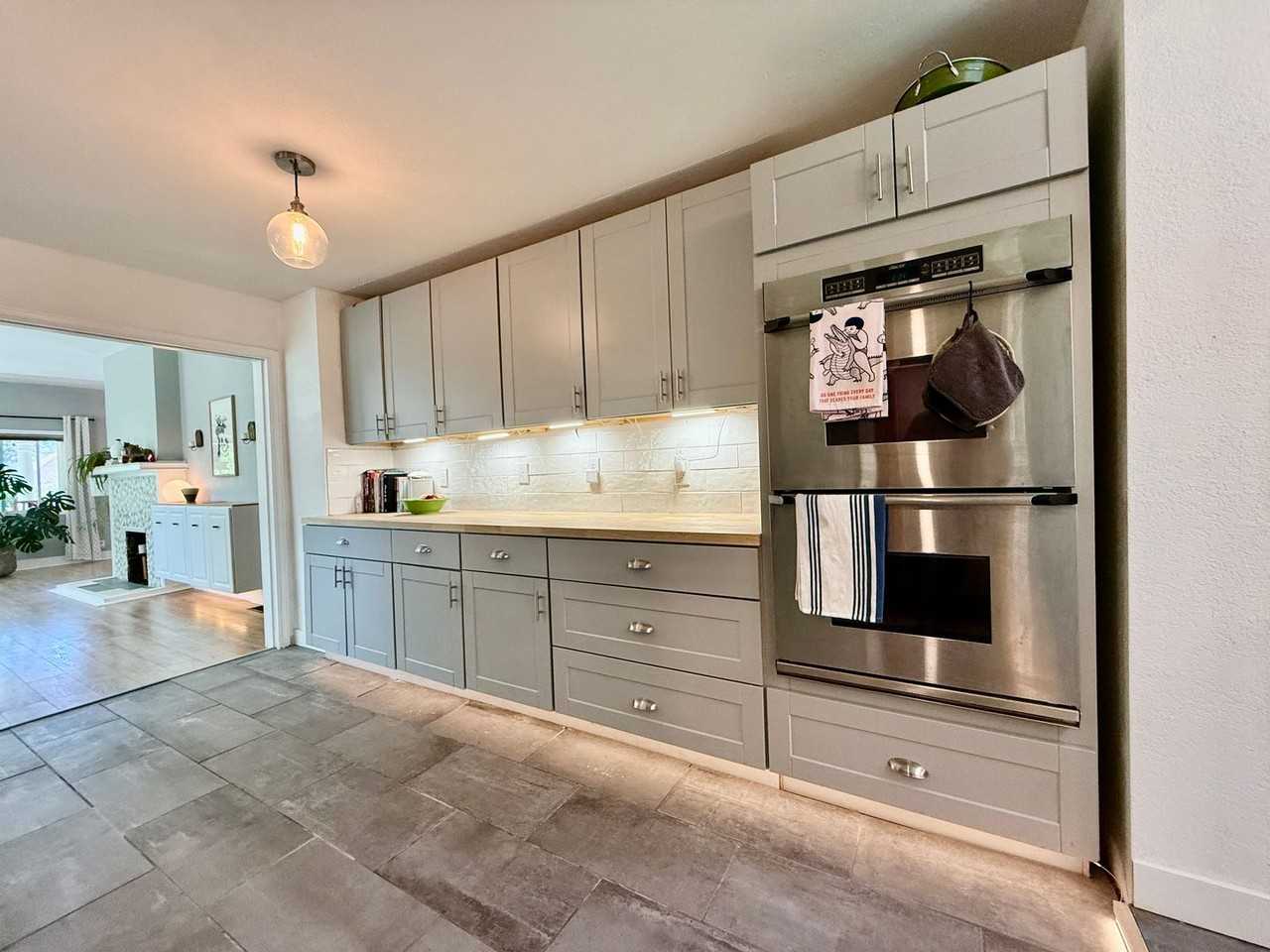 1343 N Wahsatch Ave - Photo 7 of 34