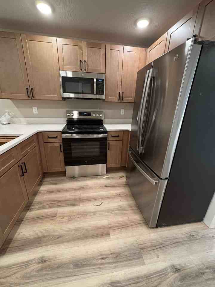 Monett Apartments - Photo 3 of 9